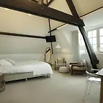 La Paulowna Boutique Hotel 3*